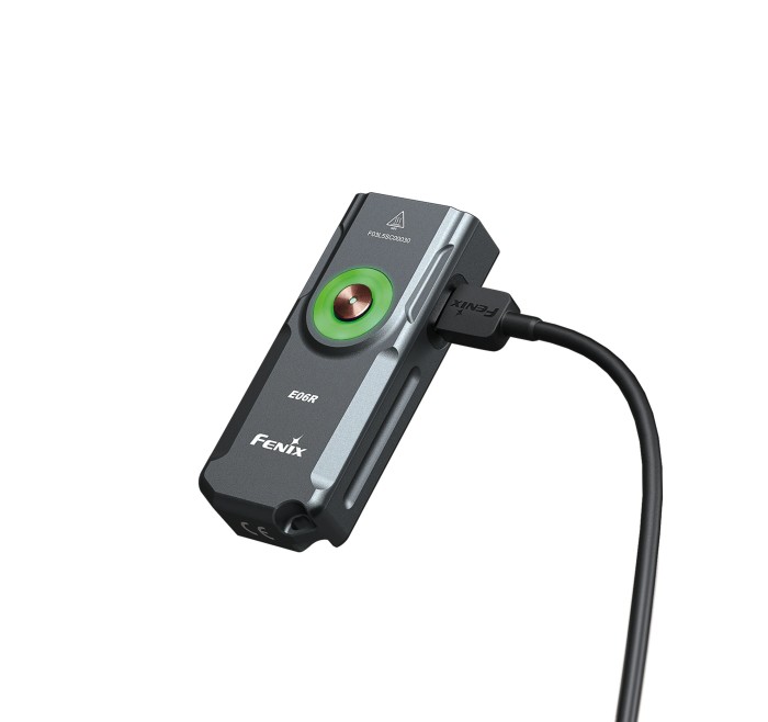 FENIX TORCIA TASCABILE E06R 700 LUMEN UV
