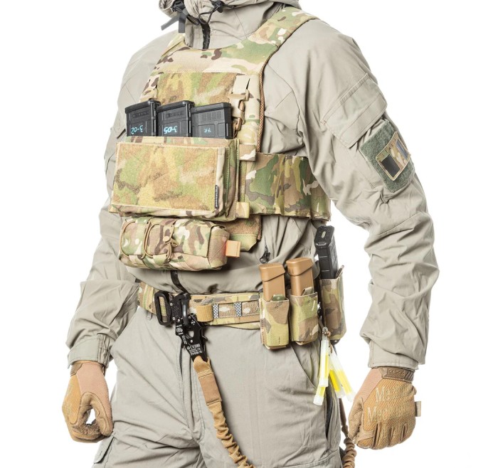 BLACK FOLIUM MOSCHETTONE UTILITY HOOK 1