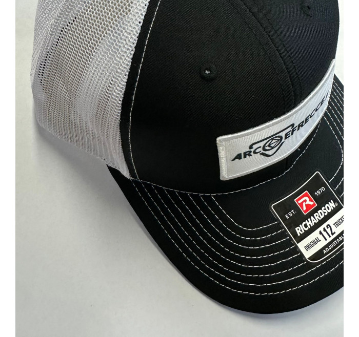 ARCO E FRECCE CAPPELLO TRUCKER