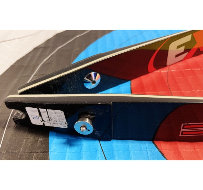 *USATO* EXE FLETTENTI COSMIC CARBON 68-38