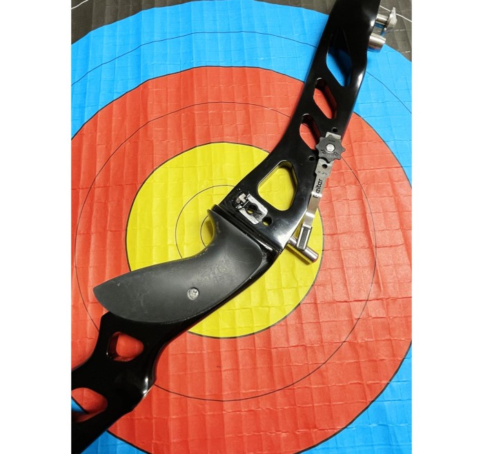 *USATO* WINNERS RISER FORGED NERO LH (sinistro) - con rest e clicker Beiter