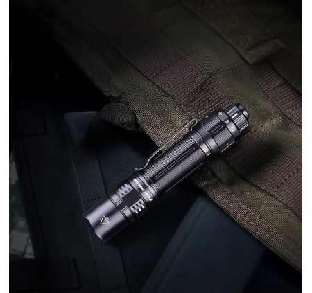 FENIX TORCIA LED PD36 3000LUMEN