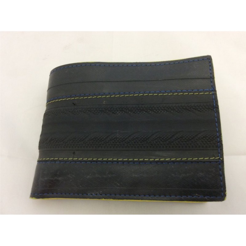 ZARA PORTAFOGLIO ON THE ROAD IN COPERTONE RICOPERTO