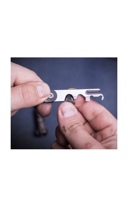 REAL AVID UTENSILE PULIZIA OTTURATORI AR-15 (@)
