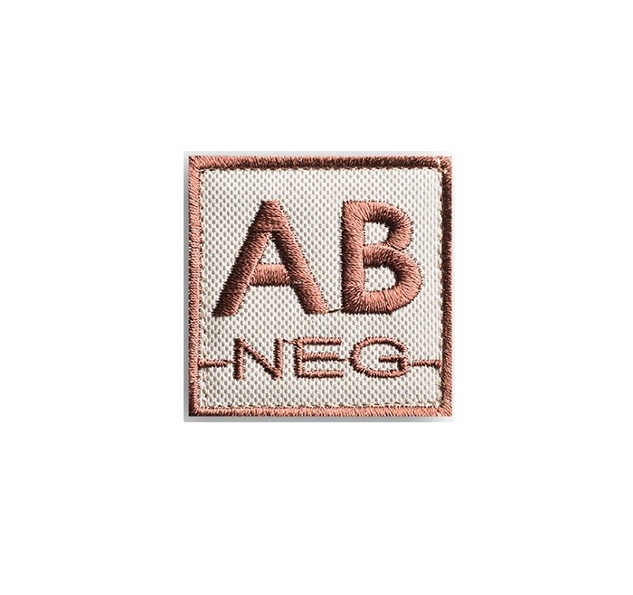 FINE SERIE PATCH GRUPPO SANGUIGNO RICAMATA QUADRATA