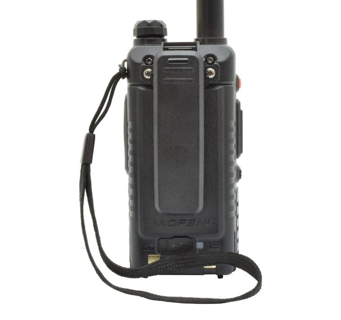 BAOFENG RADIO RICETRASMITTENTE DUAL BAND VHF/UHF E AM/FM RADIO